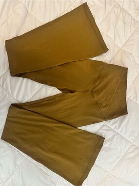 Offline Aerie Real Me Crossover Flare Leggings
